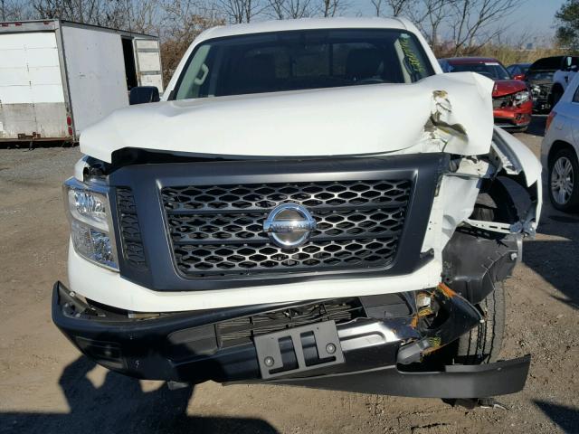 1N6BA1F30HN524578 - 2017 NISSAN TITAN XD S WHITE photo 7