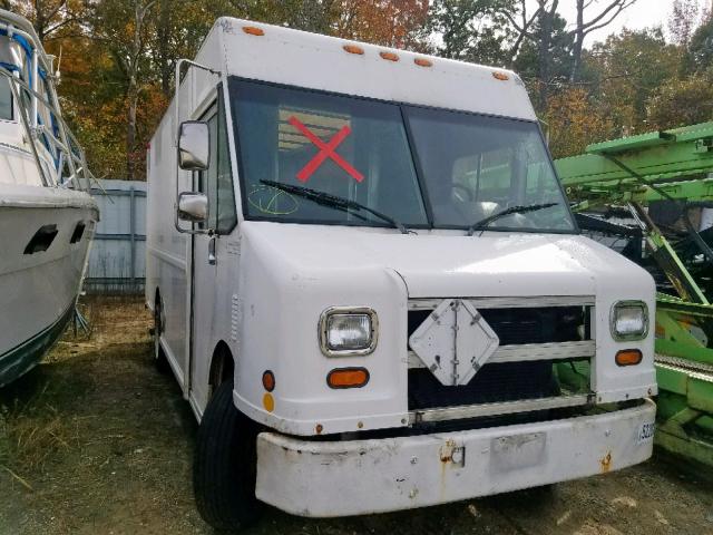 4UZA4FA44YCF82285 - 2000 FREIGHTLINER CHASSIS M WHITE photo 1