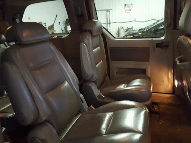 2FMDA52285BA31816 - 2005 FORD FREESTAR S GRAY photo 6