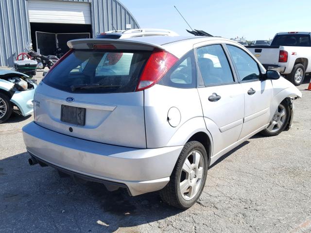 1FAFP37N27W271860 - 2007 FORD FOCUS ZX5 SILVER photo 4