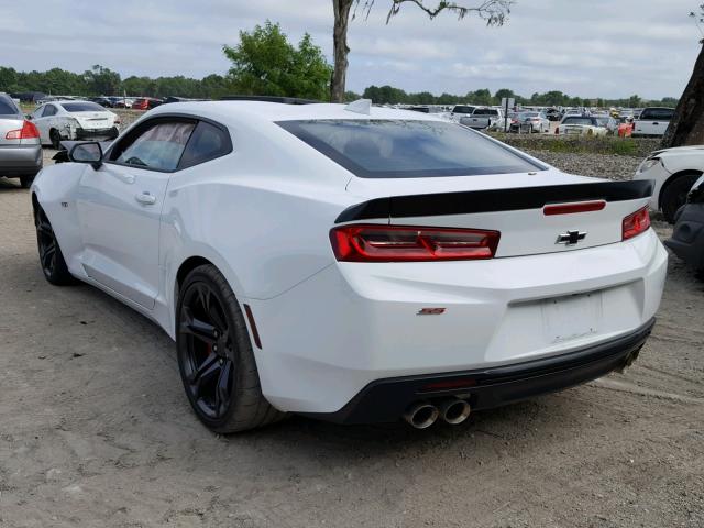 1G1FE1R72J0143110 - 2018 CHEVROLET CAMARO SS WHITE photo 3