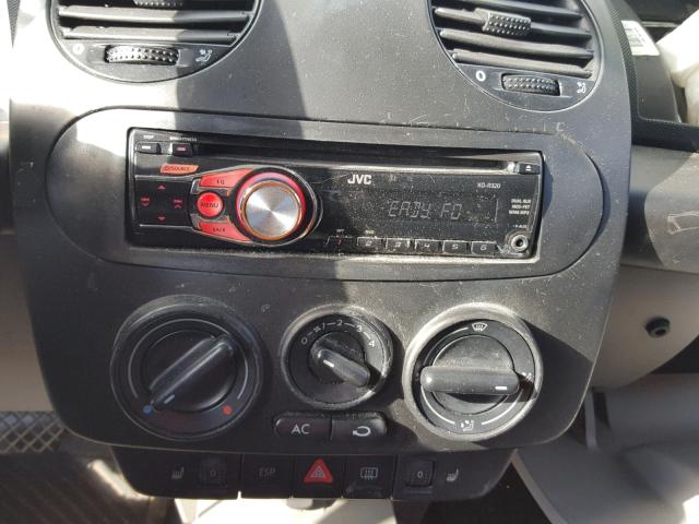 3VWCD21C94M402668 - 2004 VOLKSWAGEN NEW BEETLE შავი ფოტო 9