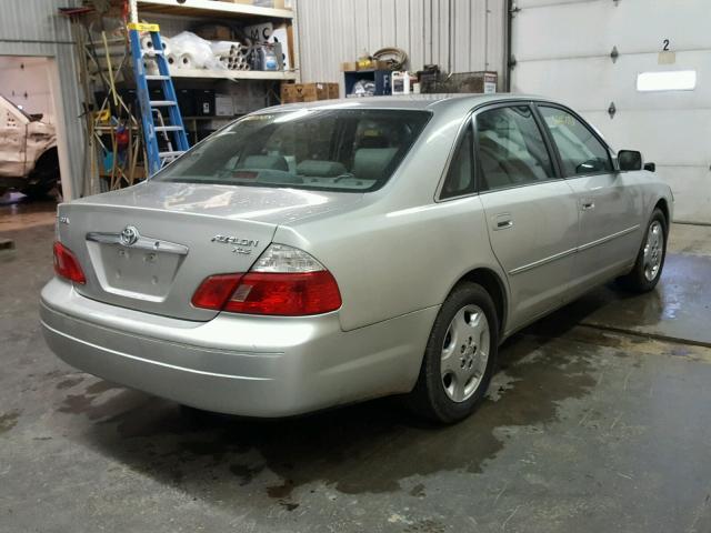 4T1BF28B34U375416 - 2004 TOYOTA AVALON XL SILVER photo 4