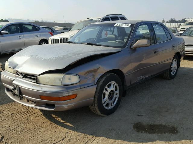 JT2GK13E4R0069771 - 1994 TOYOTA CAMRY XLE GOLD photo 2