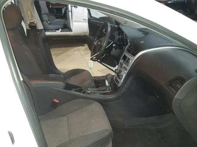1G1ZC5E04CF357924 - 2012 CHEVROLET MALIBU 1LT თეთრი ფოტო 5