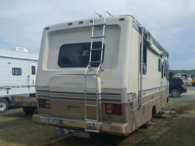 1GBKP37W9K3302750 - 1989 CHEVROLET WINNEBAGO TWO TONE photo 4