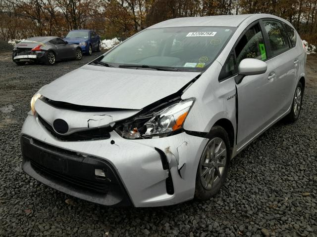 JTDZN3EU3FJ028402 - 2015 TOYOTA PRIUS V SILVER photo 2