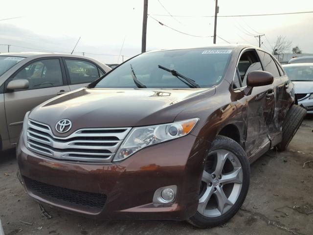 4T3ZK3BB2AU021558 - 2010 TOYOTA VENZA BASE BROWN photo 2