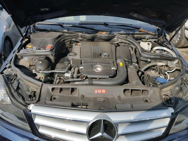 WDDGF4HB5DR269435 - 2013 MERCEDES-BENZ C 250 BLUE photo 7