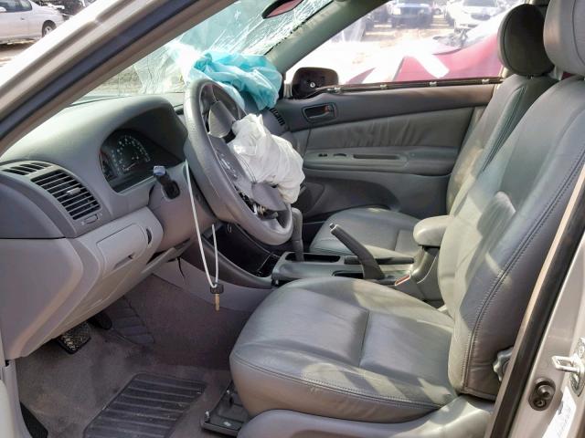 4T1BE32K82U079760 - 2002 TOYOTA CAMRY LE GRAY photo 5