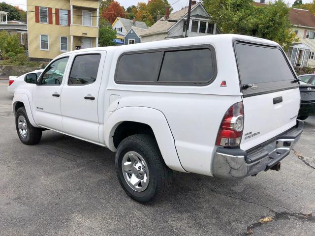 3TMLU4EN1DM130191 - 2013 TOYOTA TACOMA DOU WHITE photo 3