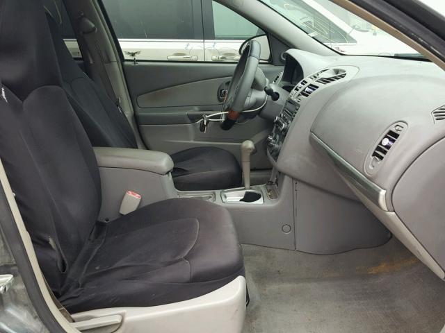 1G1ZT52815F316308 - 2005 CHEVROLET MALIBU LS GRAY photo 5