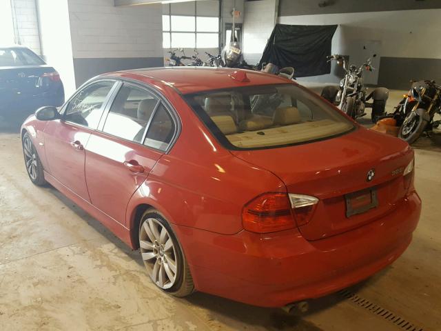 WBAVB17506NK34736 - 2006 BMW 325 I AUTO RED photo 3