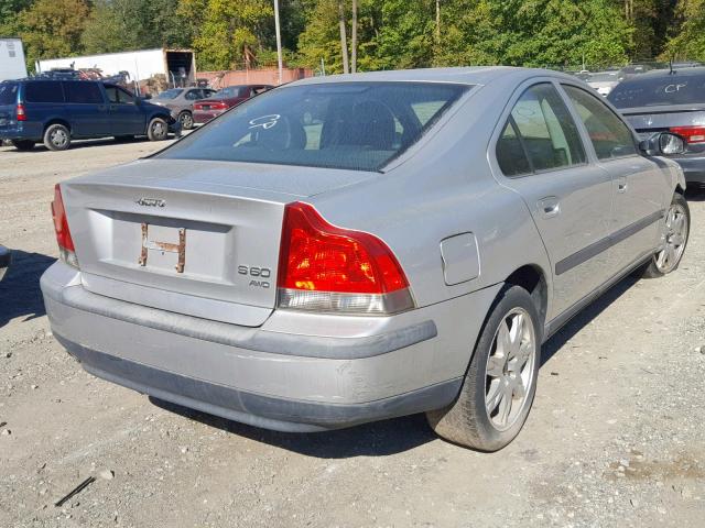 YV1RH58D622119337 - 2002 VOLVO S60 2.5T SILVER photo 4