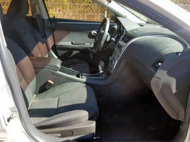 1G1ZC5E05AF198800 - 2010 CHEVROLET MALIBU 1LT 银色 照片 5