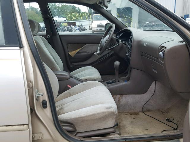 4T1BG12K7TU651207 - 1996 TOYOTA CAMRY DX SILVER photo 5