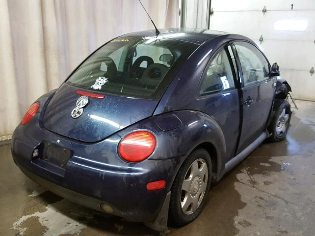 3VWCA21C2YM493328 - 2000 VOLKSWAGEN NEW BEETLE BLUE photo 4