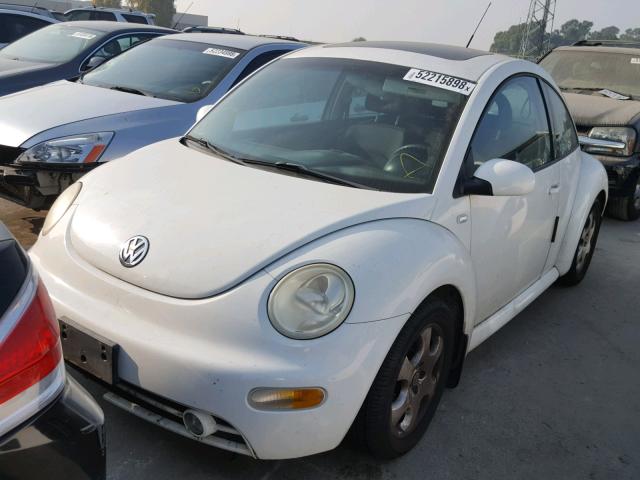 3VWCB21C02M404361 - 2002 VOLKSWAGEN NEW BEETLE WHITE photo 2