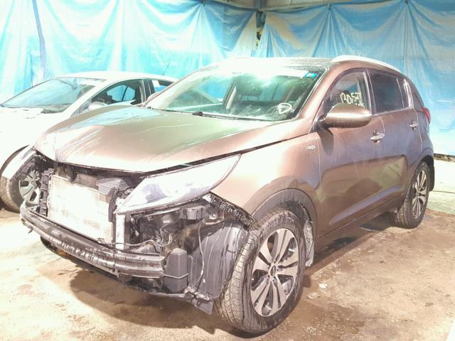 KNDPCCA2XB7111561 - 2011 KIA SPORTAGE E BROWN photo 2