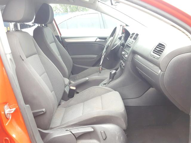 WVWDB7AJ7DW121963 - 2013 VOLKSWAGEN GOLF 红色 照片 5