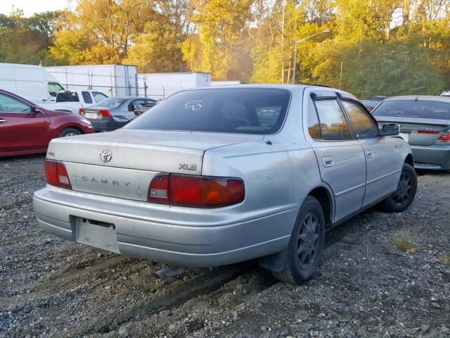 JT2SK13E8S0313499 - 1995 TOYOTA CAMRY XLE BLUE photo 4