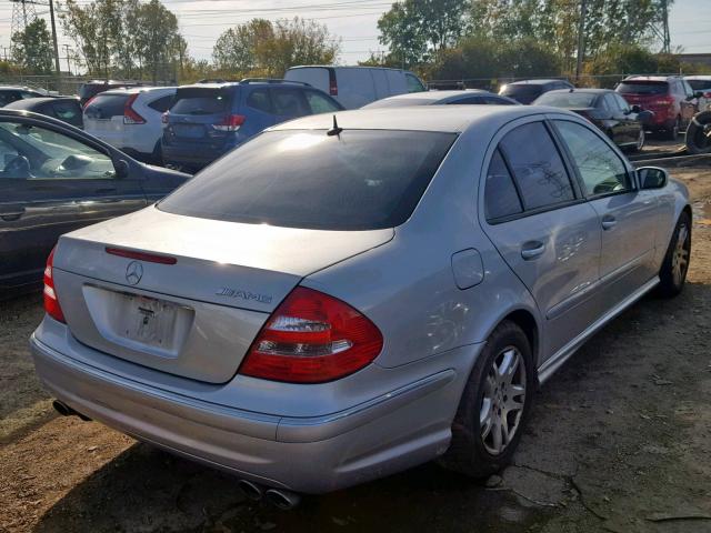 WDBUF65J84A501639 - 2004 MERCEDES-BENZ E 320 SILVER photo 4