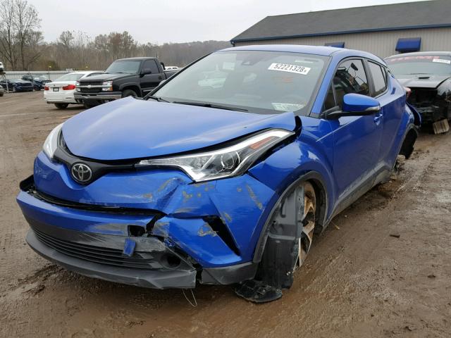 NMTKHMBXXJR020322 - 2018 TOYOTA C-HR XLE BLUE photo 2