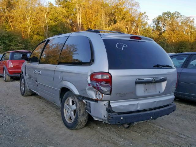 2C4GP64L15R115897 - 2005 CHRYSLER TOWN & COU SILVER photo 3