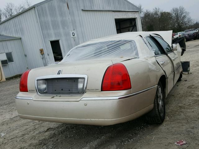 1LNHM83W83Y607223 - 2003 LINCOLN TOWN CAR C BEIGE photo 4