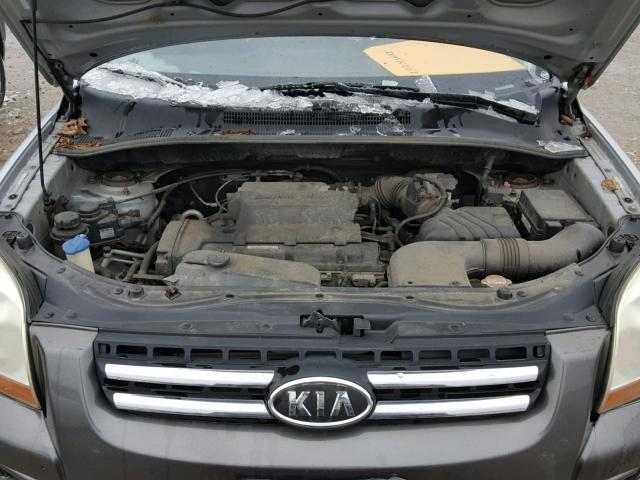 KNDJF724387484860 - 2008 KIA SPORTAGE L SILVER photo 7