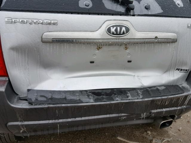 KNDJF724387484860 - 2008 KIA SPORTAGE L SILVER photo 9