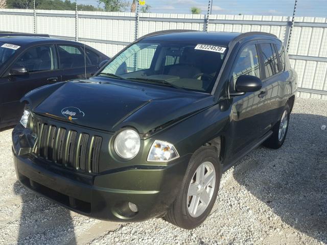 1J8FT47W37D362368 - 2007 JEEP COMPASS GREEN photo 2