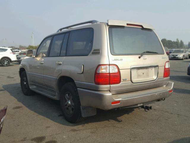 JTJHT00W513510890 - 2001 LEXUS LX 470 GOLD photo 3