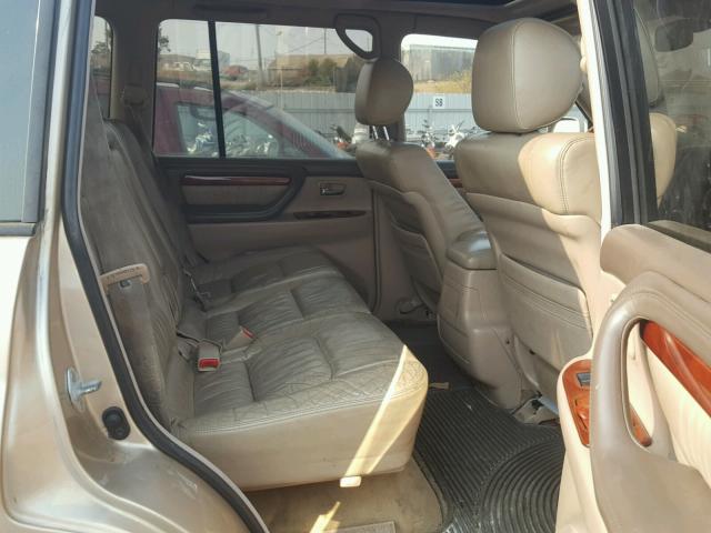 JTJHT00W513510890 - 2001 LEXUS LX 470 GOLD photo 6