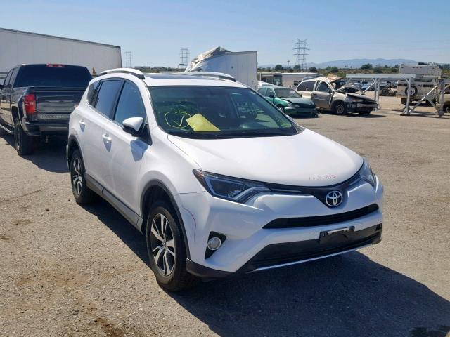 2T3RFREV2GW524187 - 2016 TOYOTA RAV4 XLE WHITE photo 1