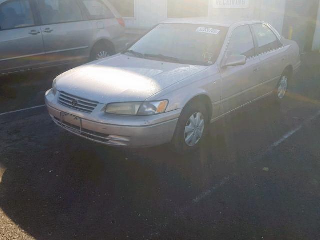 4T1BG22K3VU771062 - 1997 TOYOTA CAMRY CE TAN photo 2