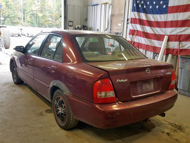 JM1BJ225821620439 - 2002 MAZDA PROTEGE DX MAROON photo 3