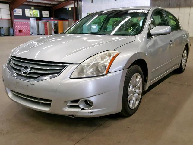 1N4AL2AP4CC174472 - 2012 NISSAN ALTIMA BAS SILVER photo 2