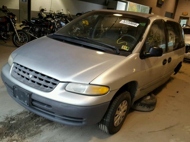 2P4FP25B9YR602520 - 2000 PLYMOUTH VOYAGER GRAY photo 2