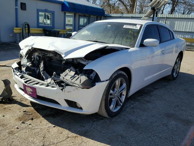 2C3CDXJG3DH571879 - 2013 DODGE CHARGER SX WHITE photo 2