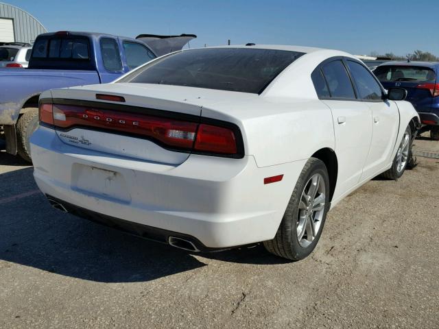 2C3CDXJG3DH571879 - 2013 DODGE CHARGER SX WHITE photo 4