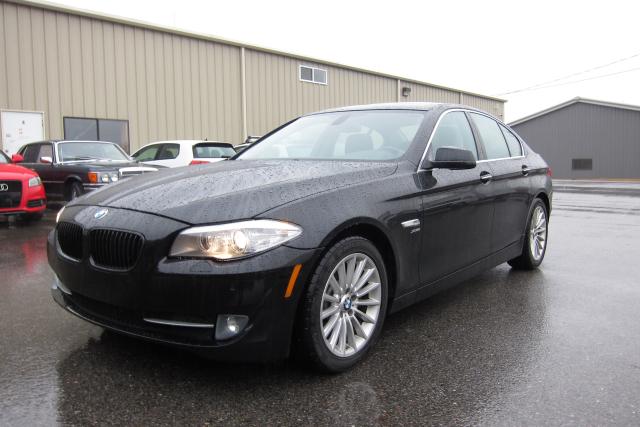 WBAFU7C57CDU62290 - 2012 BMW 535 XI Қара фото 2