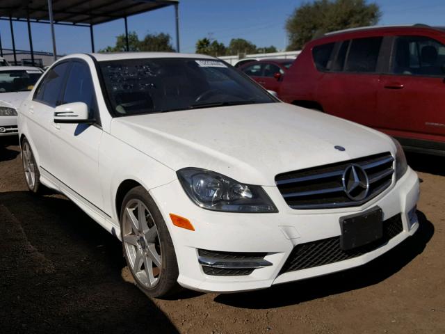 WDDGF4HBXEG245256 - 2014 MERCEDES-BENZ C 250 WHITE photo 1