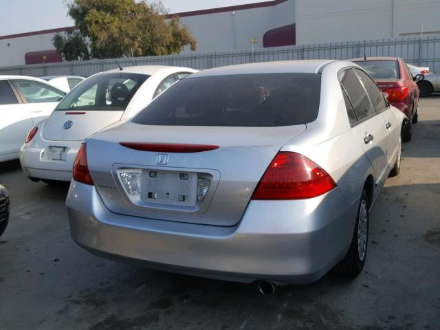 JHMCM56117C013829 - 2007 HONDA ACCORD VAL SILVER photo 4