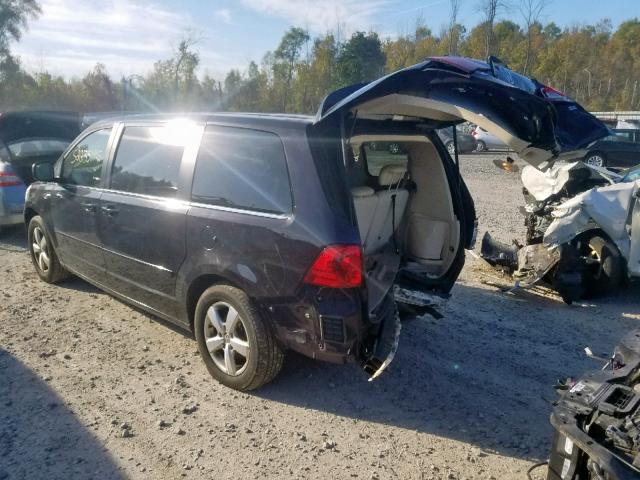 2V4RW3D17AR294598 - 2010 VOLKSWAGEN ROUTAN SE BLACK photo 3