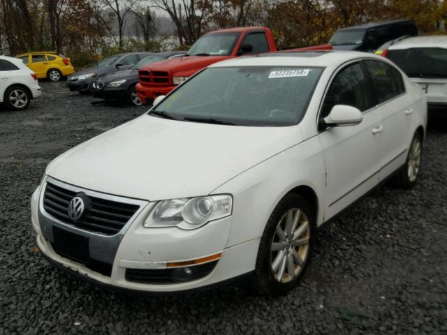 WVWJM7AN5AE075065 - 2010 VOLKSWAGEN PASSAT KOM WHITE photo 2