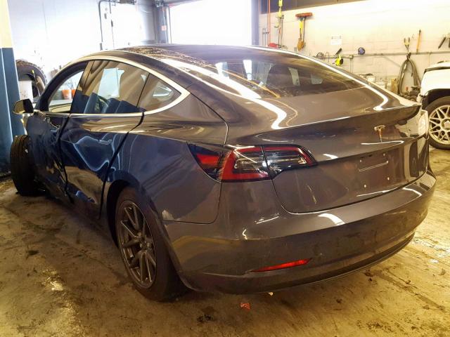 5YJ3E1EA9JF041381 - 2018 TESLA MODEL 3 ნაცრისფერი ფოტო 3