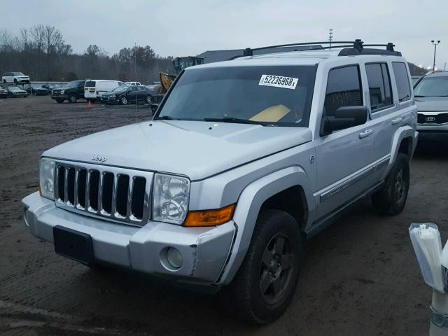 1J4RG4GK2AC159095 - 2010 JEEP COMMANDER SILVER photo 2