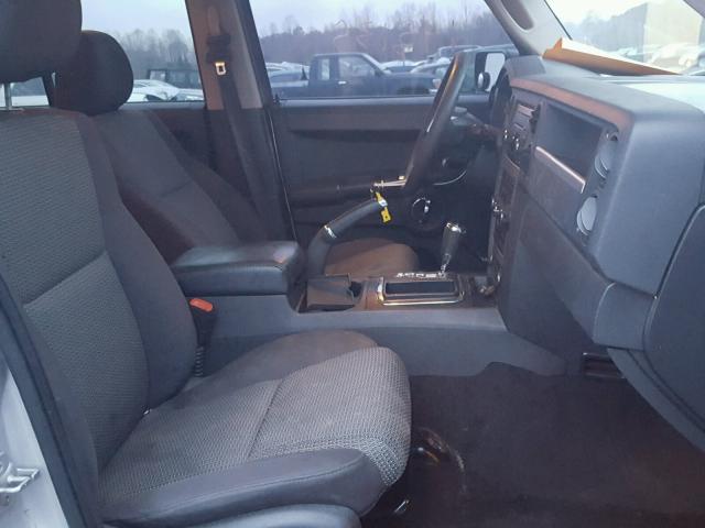 1J4RG4GK2AC159095 - 2010 JEEP COMMANDER SILVER photo 5