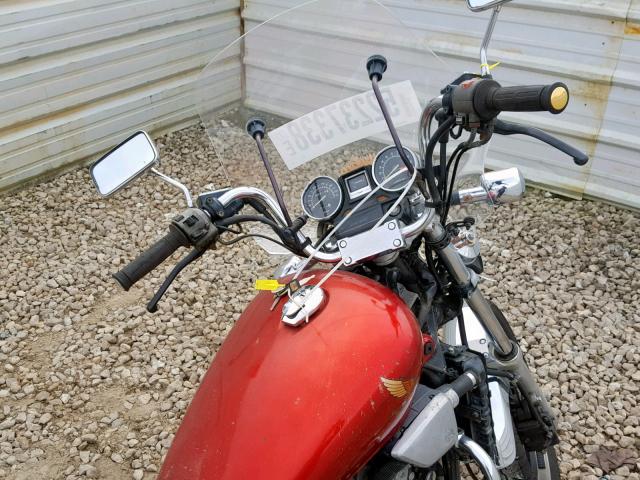 JH2RC2104GM200673 - 1986 HONDA VF700 C RED photo 5